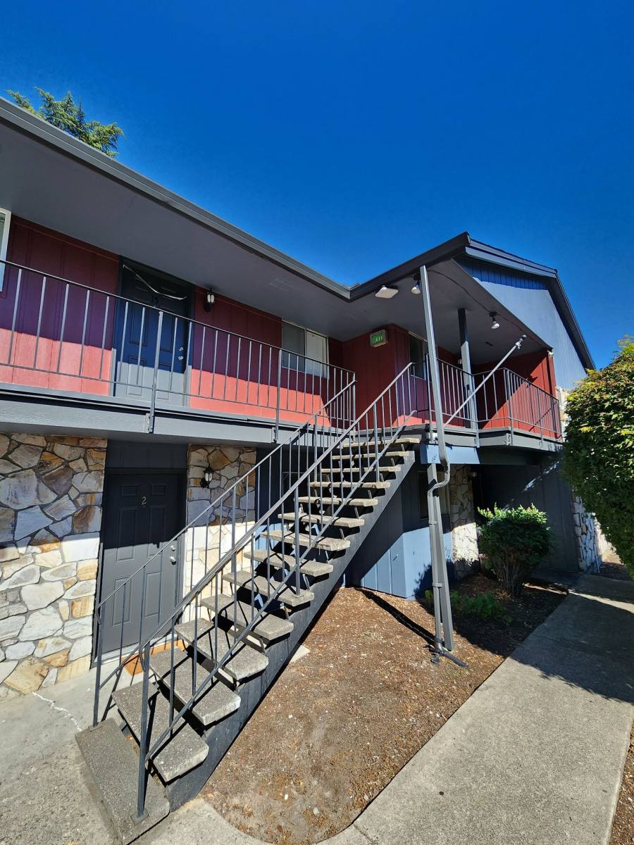 Apartment for rent at 5575 SW Franklin Ave, Beaverton, OR 97005
