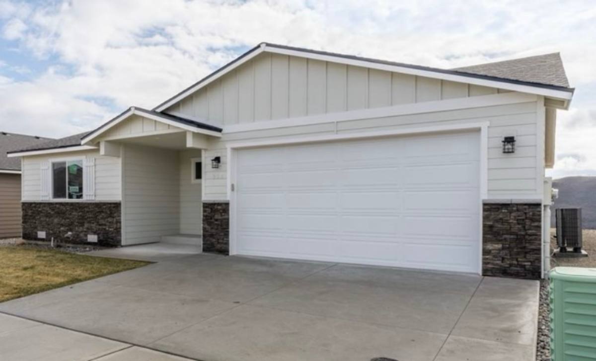 House for rent at 258 Emma Dr, Wenatchee, WA 98801