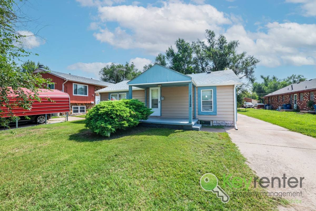 House for rent at 1112 S Millwood Ave, Wichita, KS 67213