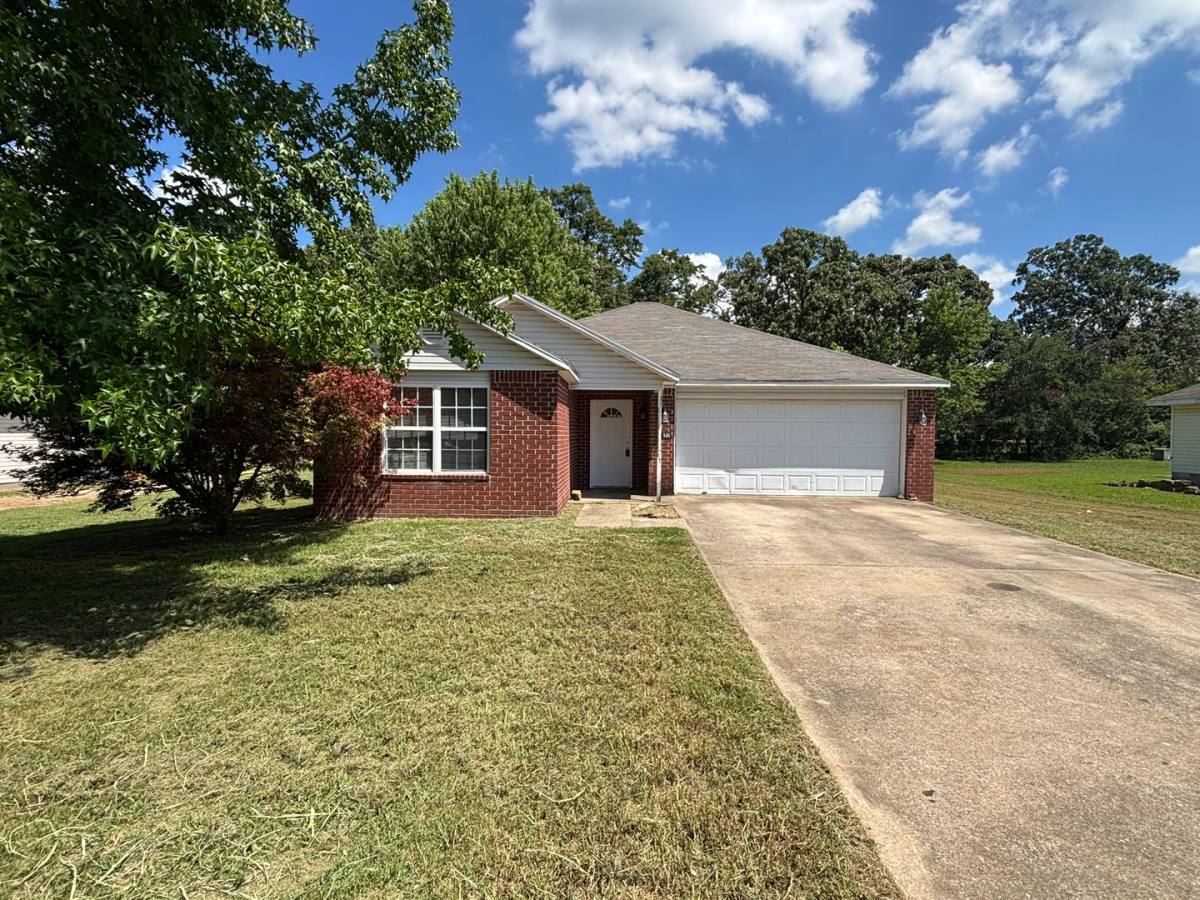 House for rent at 535 Pleasant Tree Place, Lincoln, AR 72744