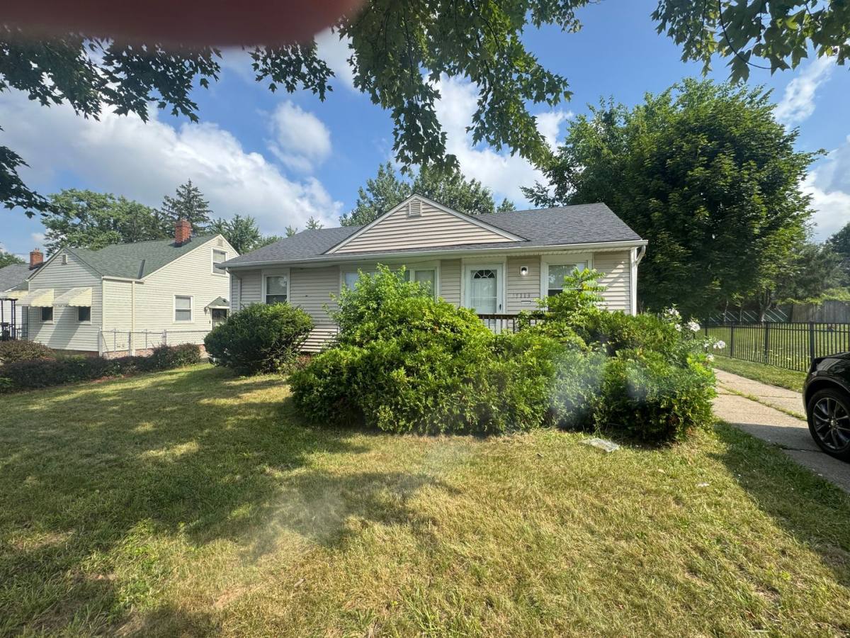 House for rent at 17113 Holly Hill Dr, Cleveland, OH 44128