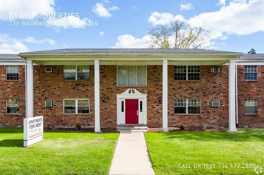 Apartment for rent at 739 Washington St, Monroe, MI 48161