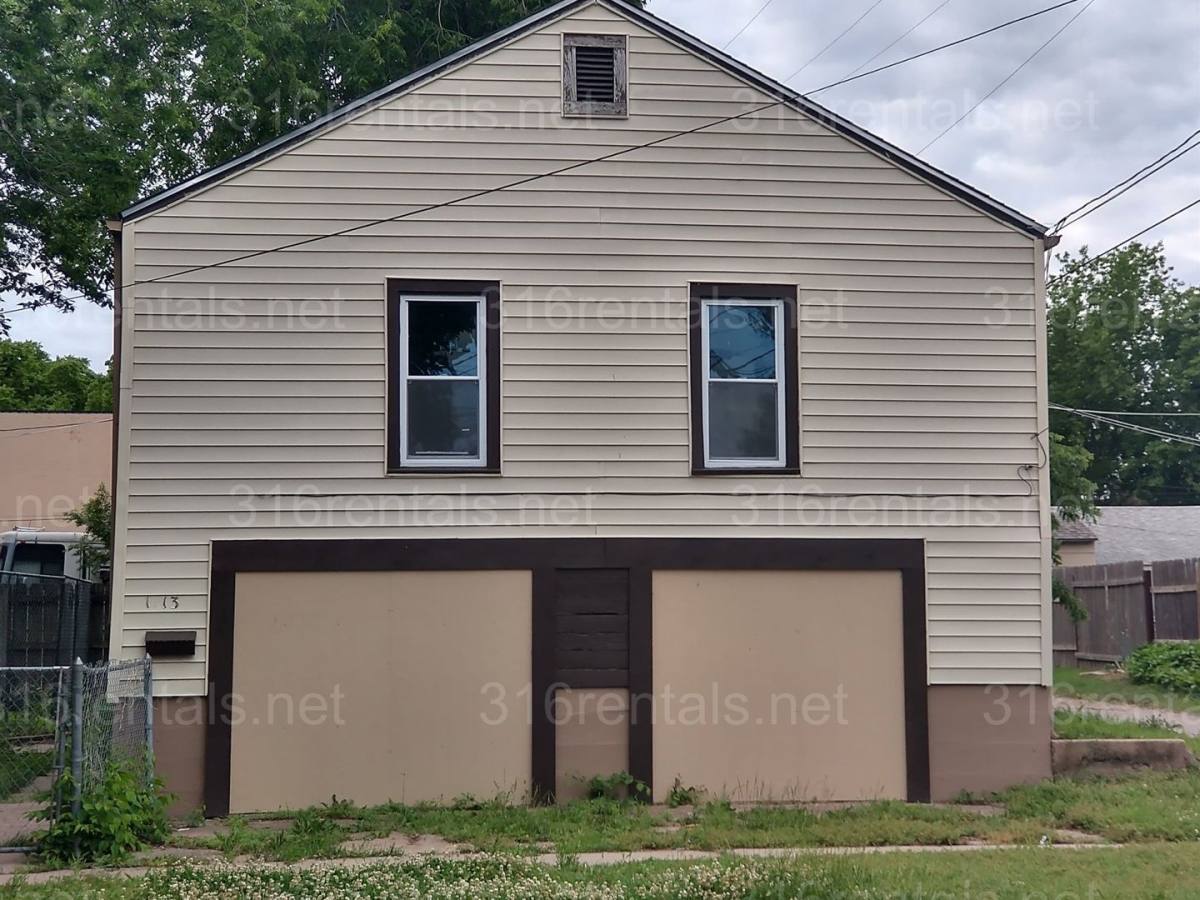 Apartment for rent at 157 N Millwood St, Wichita, KS 67203