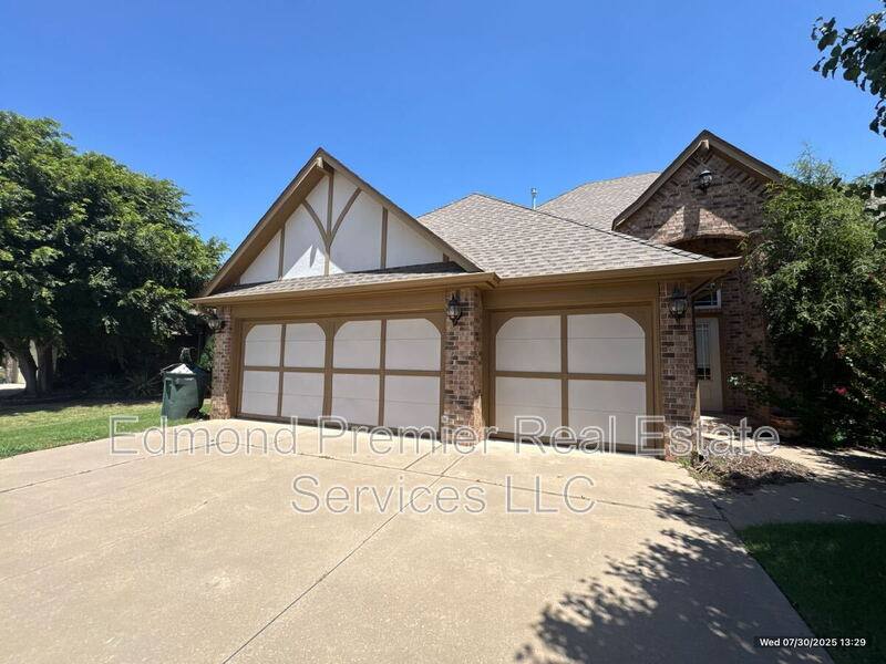 House for rent at 3024 Firewheel Rd, Edmond, OK 73003