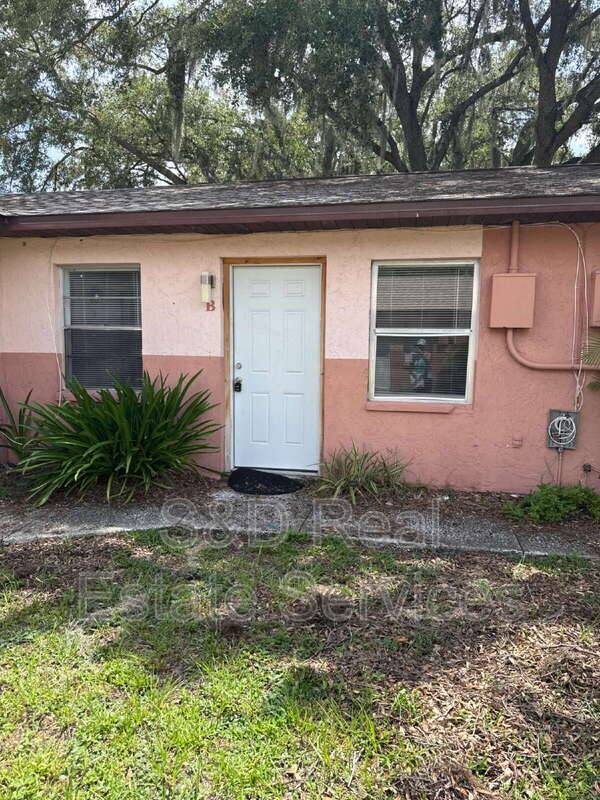 Apartment for rent at 3013 Allred Dr #B, Auburndale, FL 33823