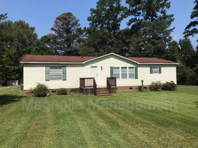 House for rent at 1308 Stagecoach Rd, Henderson, NC 27537