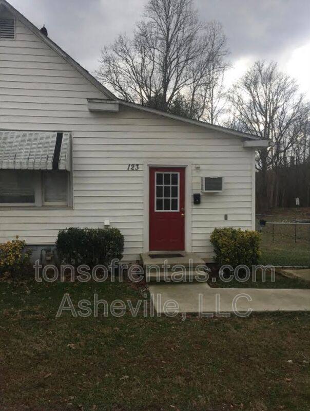 Apartment for rent at 123 Oakdale St, Brevard, NC 28712