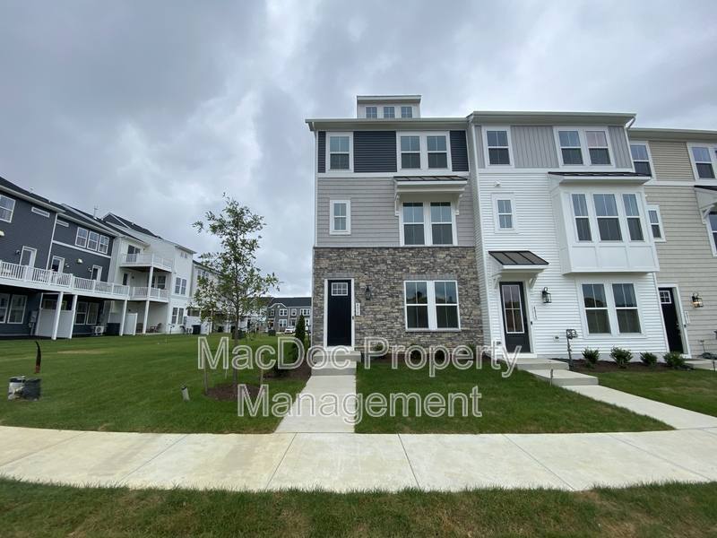 Townhouse for rent at 4815 Jackson Village Parkway, Fredericksburg, VA 22407