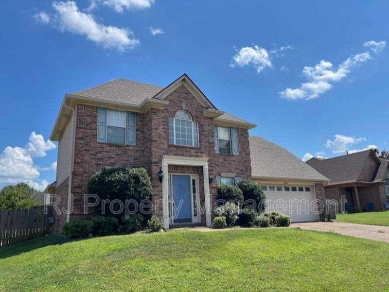 House for rent at 8297 Red Creek Dr, Cordova, TN 38016
