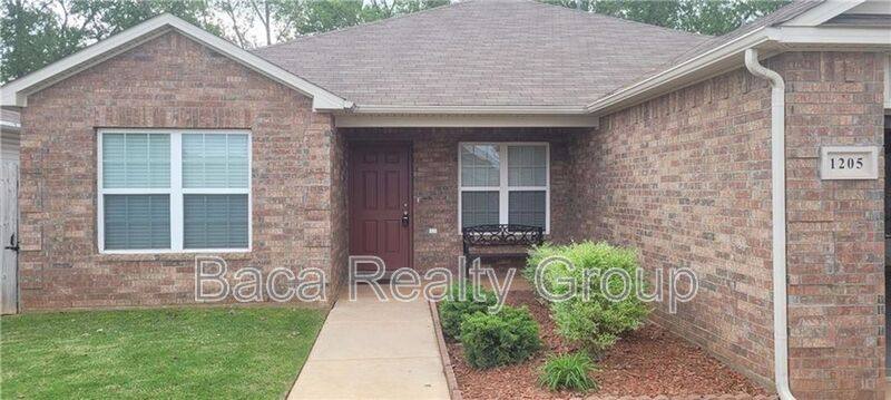 House for rent at 1205 Ironstone Dr, Noble, OK 73068