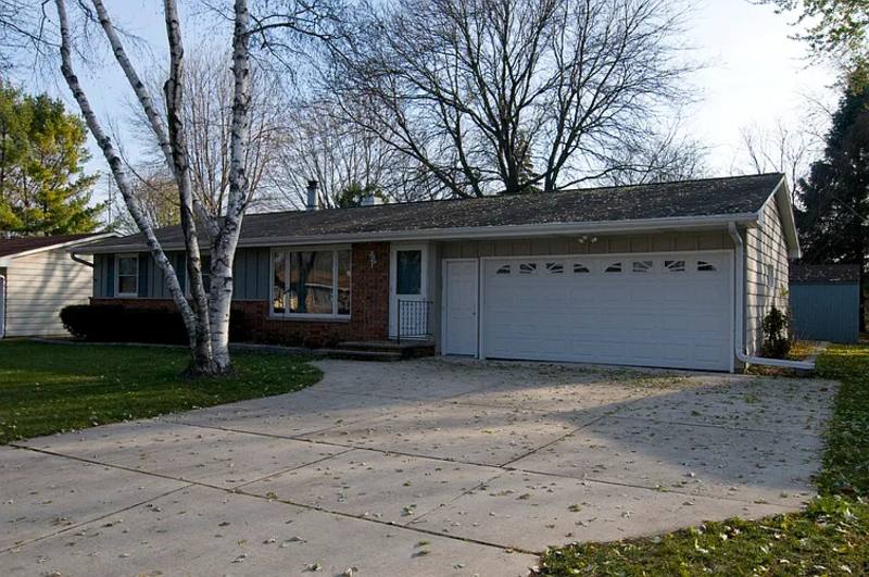 House for rent at 2513 Laredo Lane, Green Bay, WI 54304