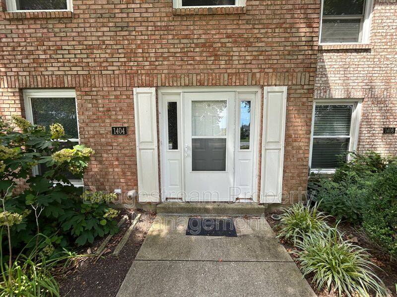 Condo for rent at 1404 Crown Point Court, Dayton, OH 45434