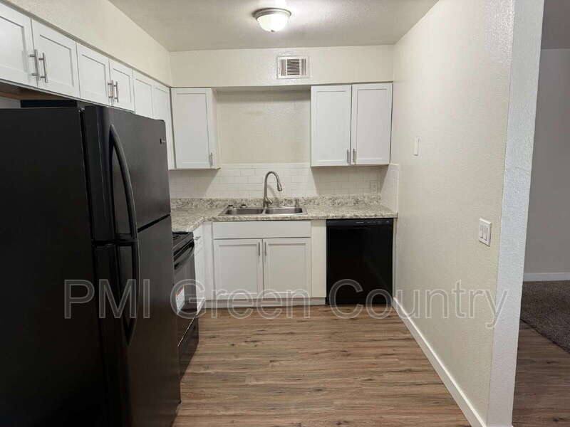 Apartment for rent at 917 N Yale Ave #218, Tulsa, OK 74115