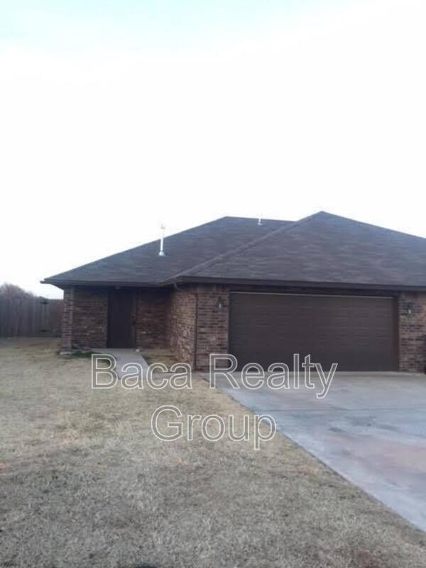 Apartment for rent at 707 NE 19th St, Newcastle, OK 73065