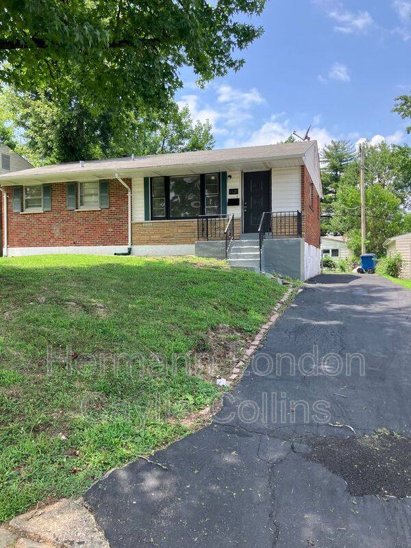 House for rent at 5621 Albia Terrace, Saint Louis, MO 63136