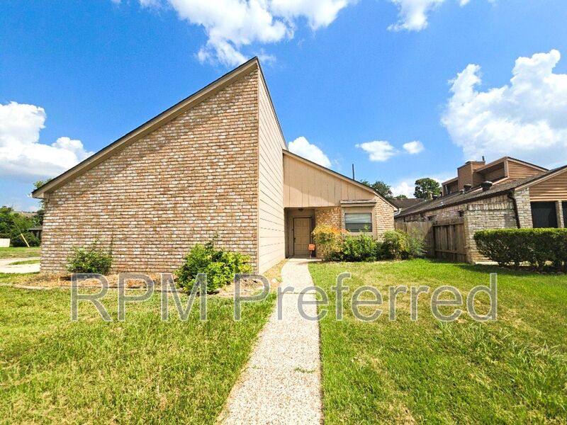 House for rent at 1705 Bodart Court, Houston, TX 77090