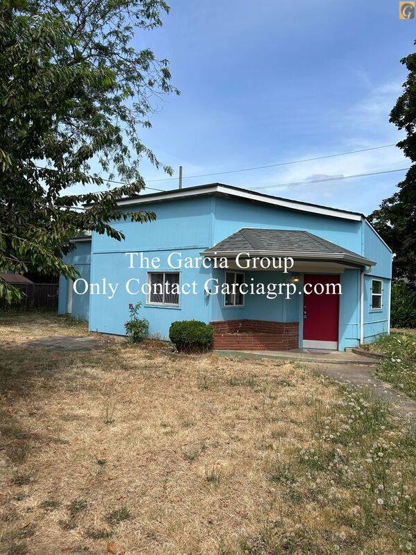 Apartment for rent at 27 SE 94th Ave #A, Portland, OR 97216