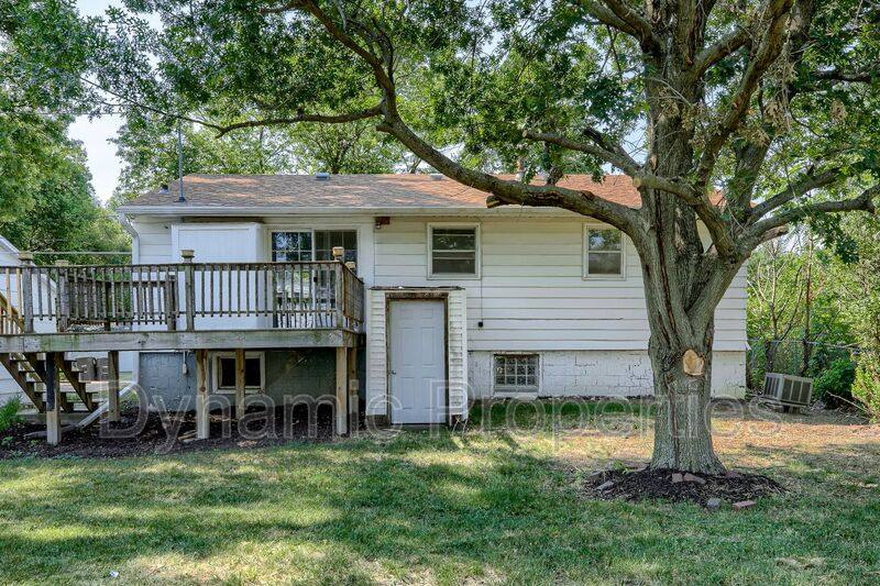 House for rent at 8338 Burt St, Omaha, NE 68114