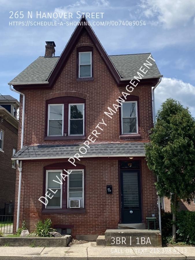 Apartment for rent at 265 N Hanover St, Pottstown, PA 19464