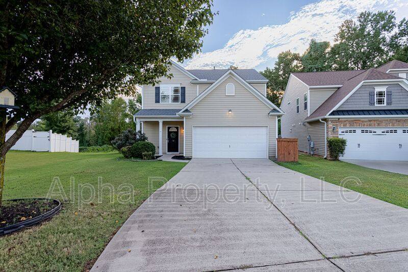 House for rent at 18 Parkwalk Dr, Greer, SC 29650
