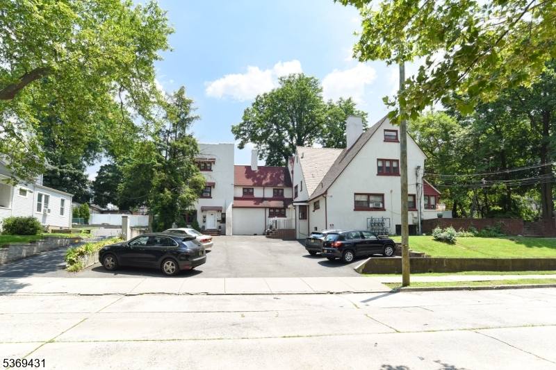 Apartment for rent at 285 Orchard Terrace #C1-C1, Bergenfield, NJ 07621