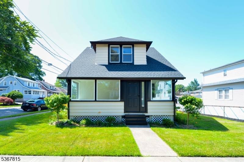 Apartment for rent at 244 Van Winkle Ave #244, Allendale, NJ 07401