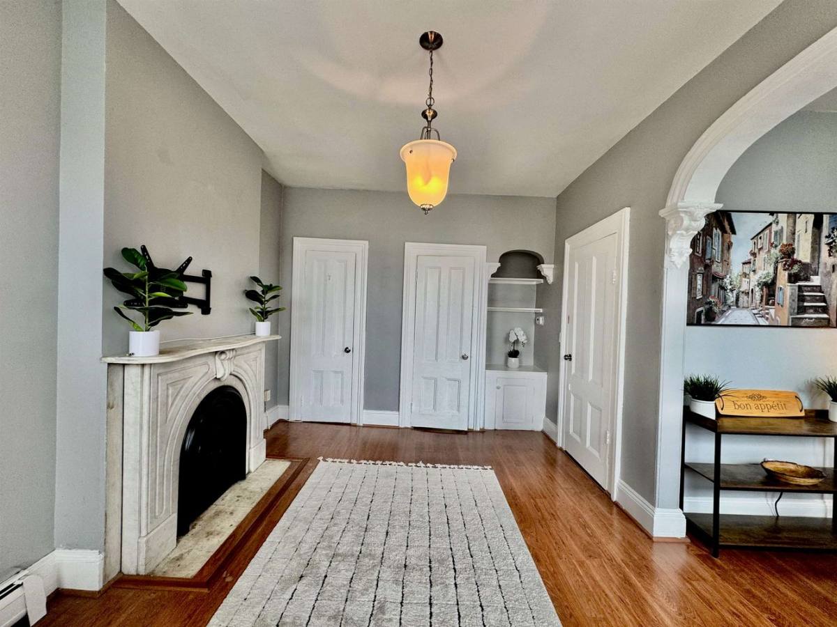 Apartment for rent at 798 Ocean Ave #2-2, Bayonne, NJ 07002