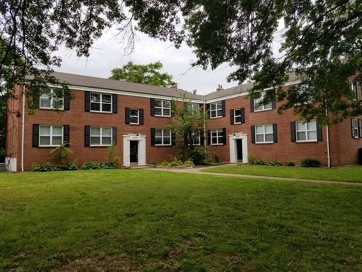 Apartment for rent at 6224 - 6228 Sunshine Dr, Saint Louis, MO 63109