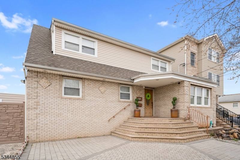 Apartment for rent at 501 Niles St #2-2, Avenel, NJ 07001