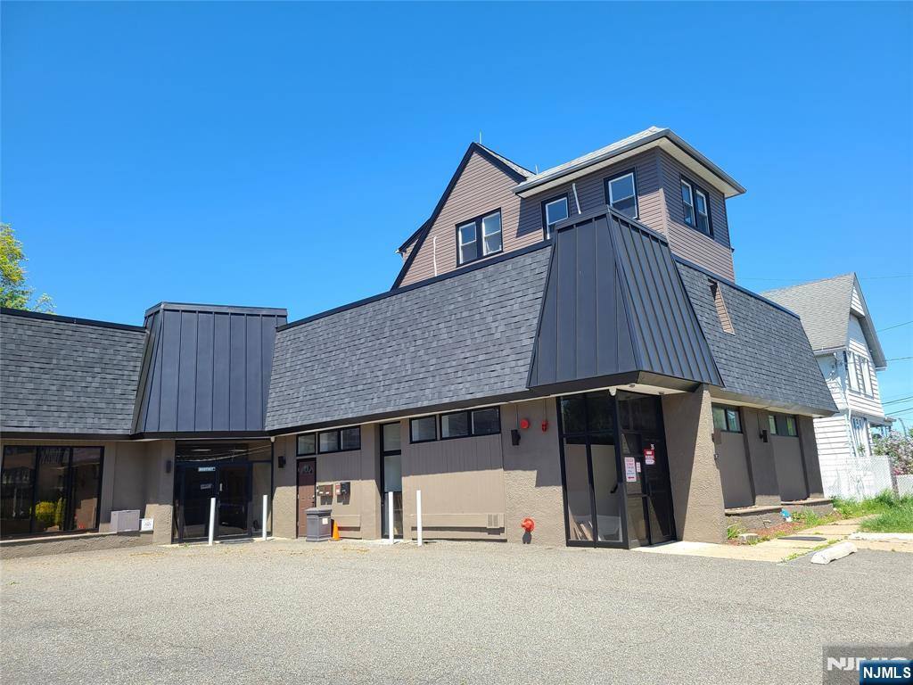 Apartment for rent at 35 Pangborn Place #35, Bergenfield, NJ 07621
