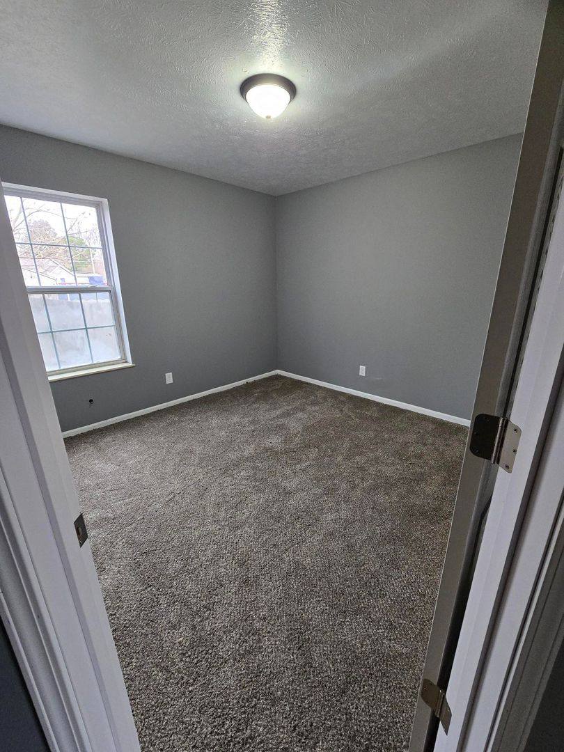 Apartment for rent at 421 S 19th St, Herrin, IL 62948