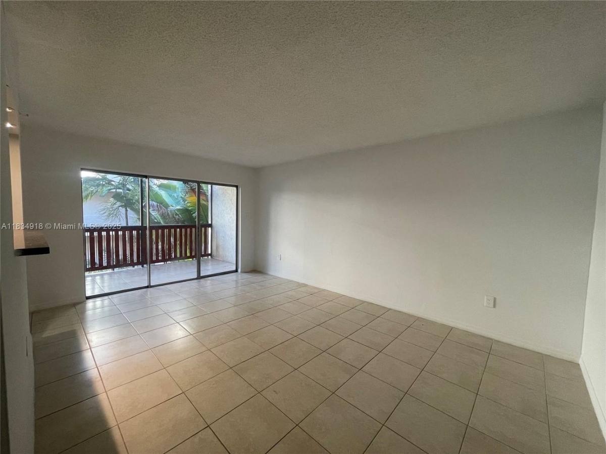 Apartment for rent at 10641 SW 108th Ave #2I-2I, Miami, FL 33176