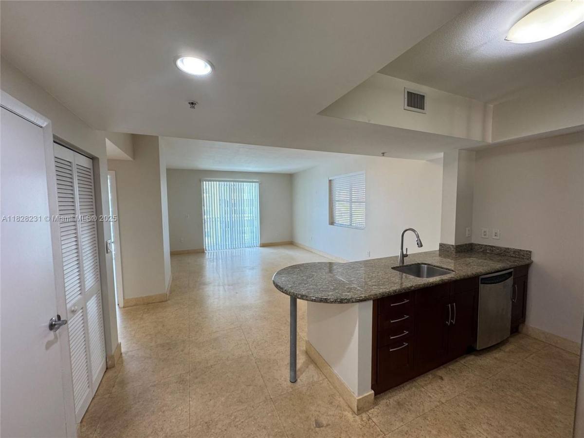 Condo for rent at 7280 SW 89th St #D303, Miami, FL 33156