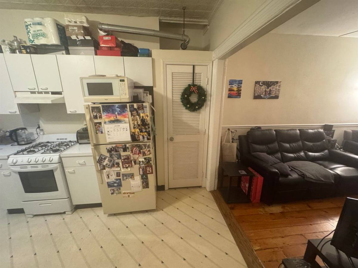 Apartment for rent at 310 Monroe St #4-4, Bayonne, NJ 07002