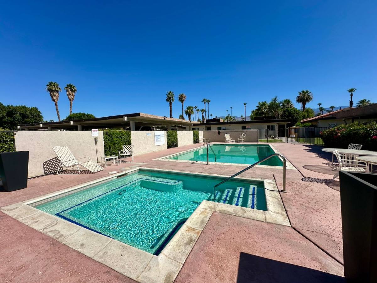 Apartment for rent at 73625 Catalina Way, Palm Desert, CA 92260