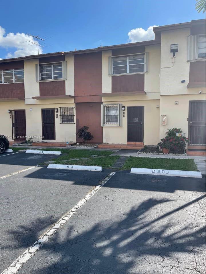 Condo for rent at 21 SW 109th Ave #B5-B5, Miami, FL 33174