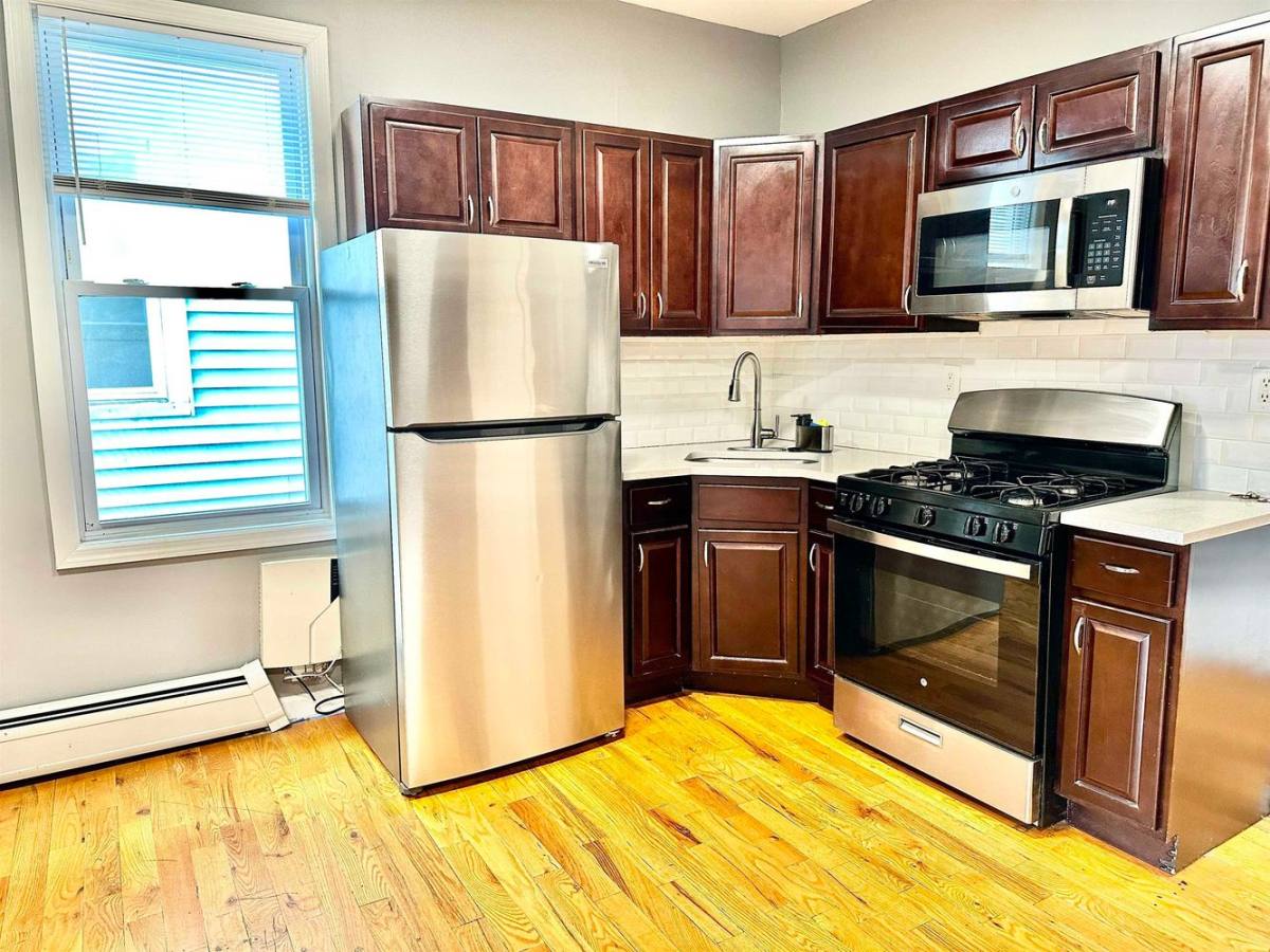 Apartment for rent at 245 Duncan Ave #1-1, Bayonne, NJ 07002