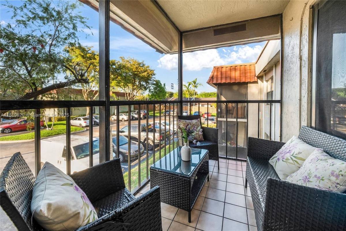 Apartment for rent at 9724 Hammocks Blvd #203, Miami, FL 33196