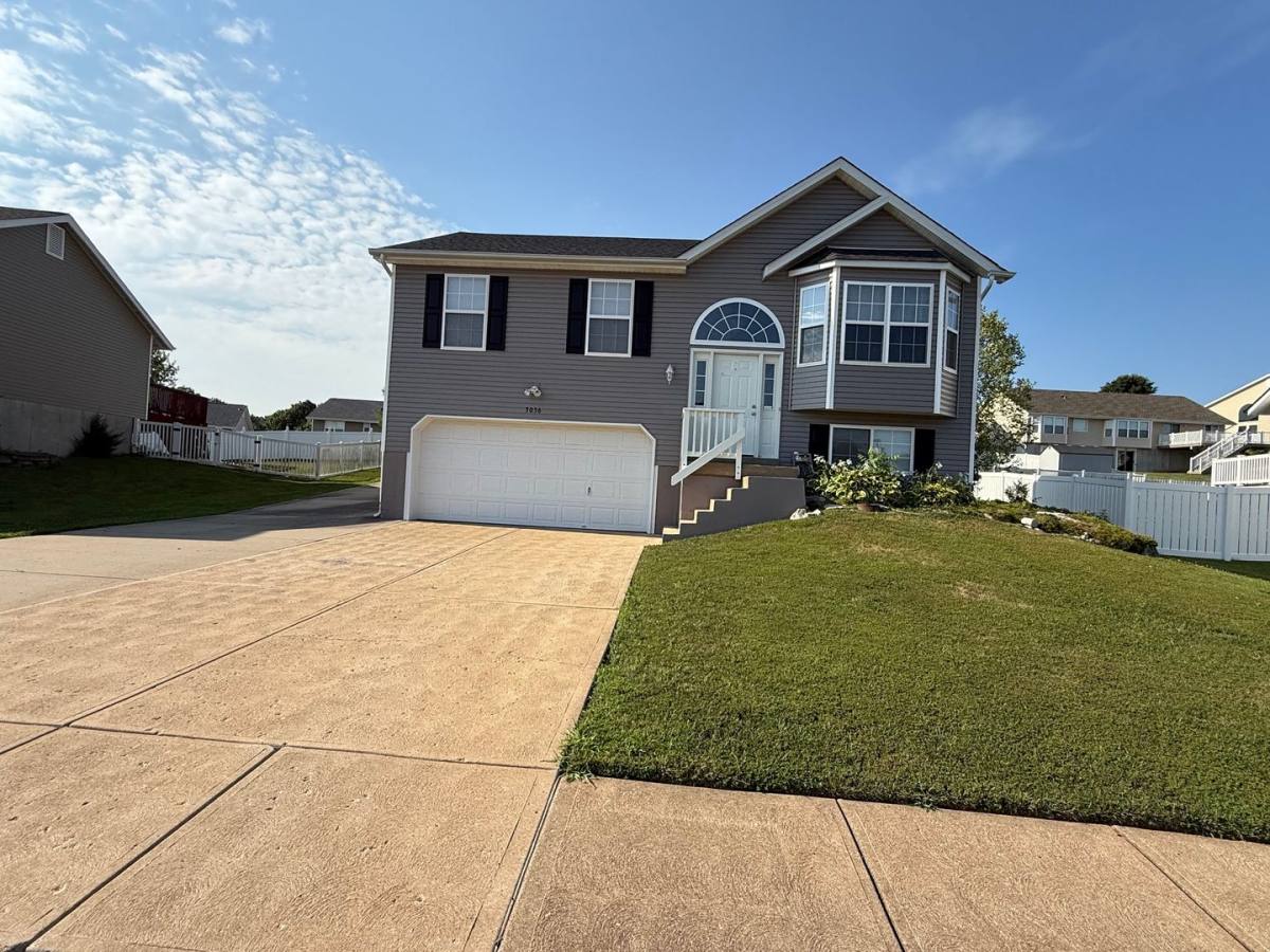 House for rent at 3056 Valley Oaks, Imperial, MO 63052