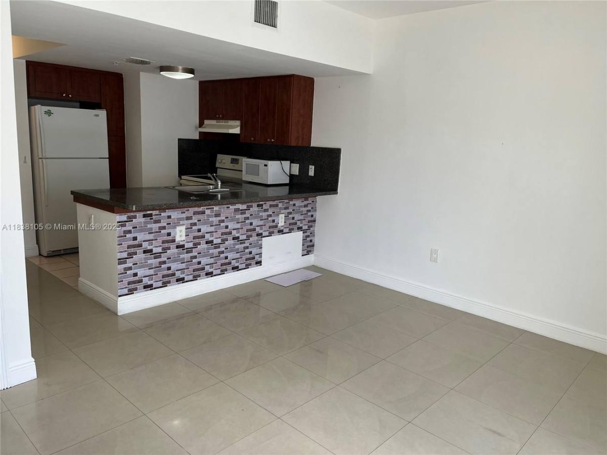 Apartment for rent at 1020 SW 4th St #107, Miami, FL 33130