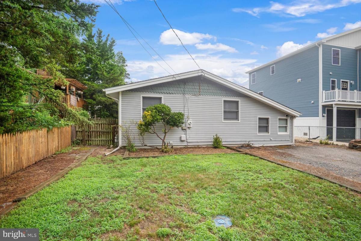 Apartment for rent at 9 Admiral Dr #9, Tuckerton, NJ 08087