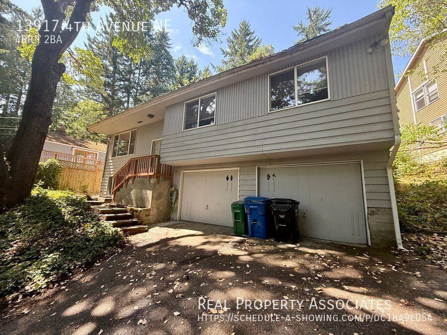 House for rent at 13917 4th Ave NE, Seattle, WA 98125