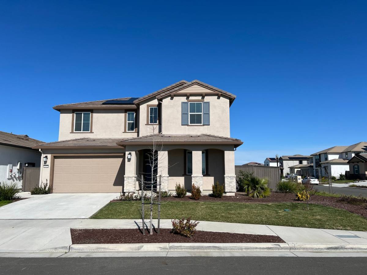 House for rent at 4001 Lofgren Ave, Sacramento, CA 95835
