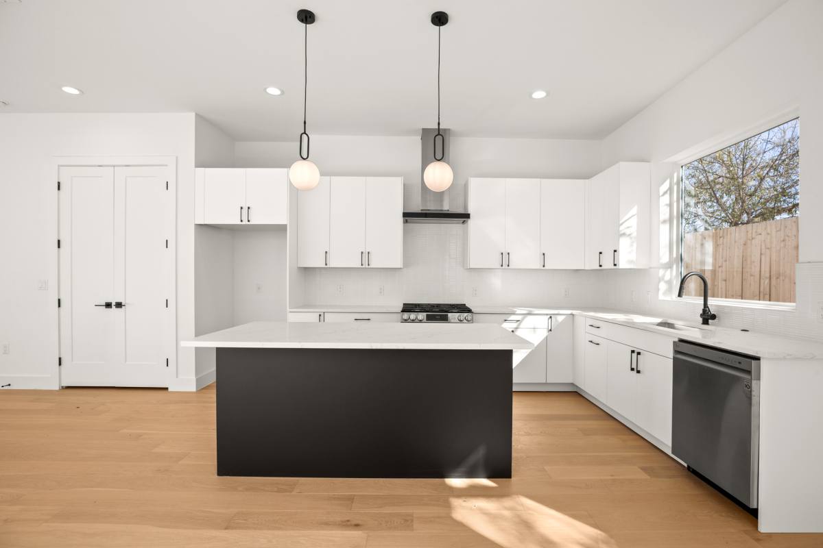 Apartment for rent at 2715 Sweeney Lane, Austin, TX 78723