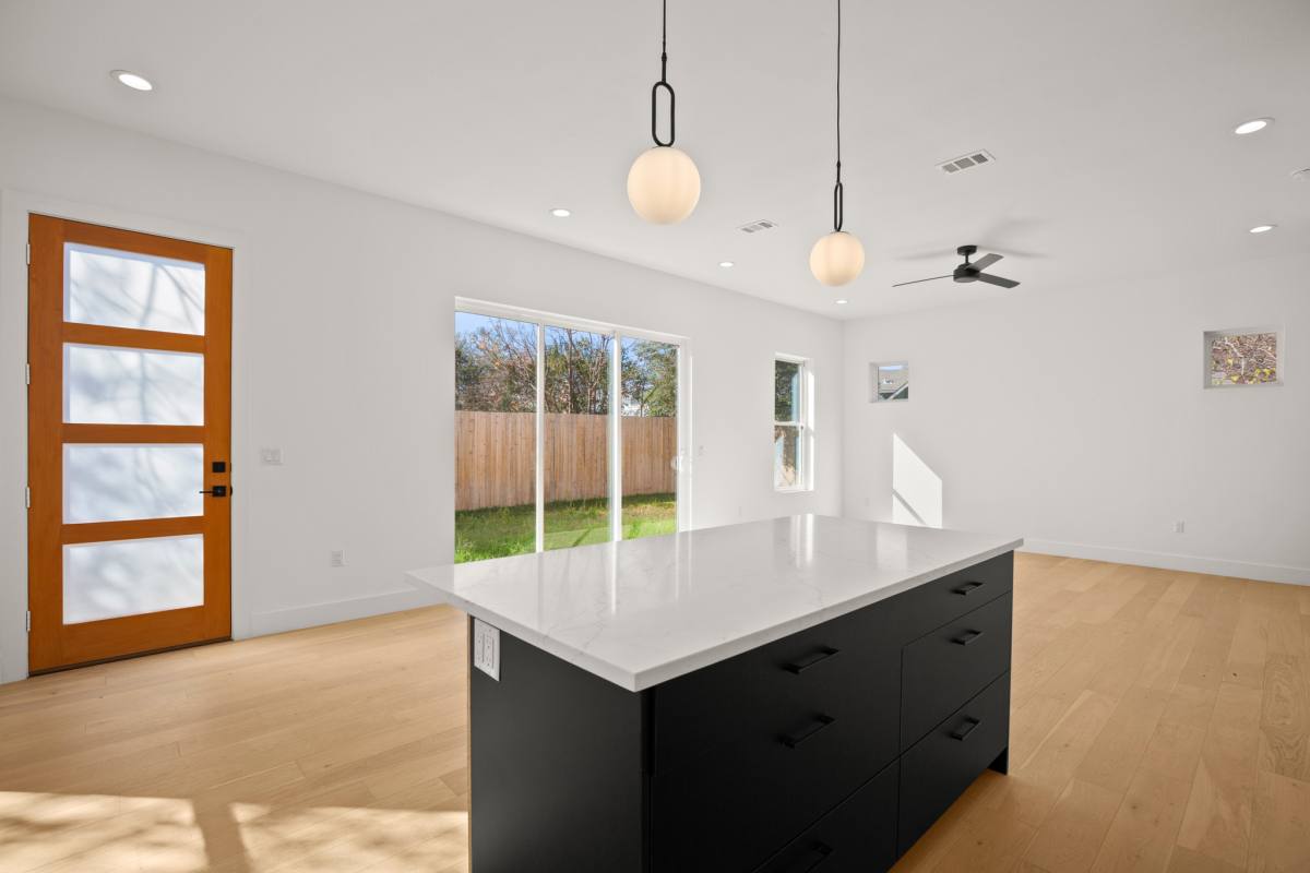 Apartment for rent at 2715 Sweeney Lane, Austin, TX 78723