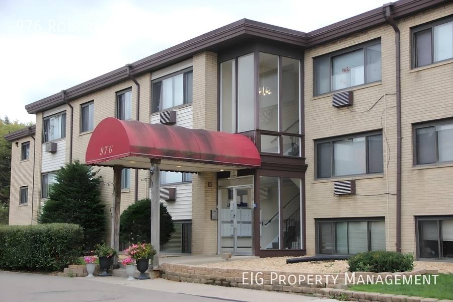 Condo for rent at 976 Robert St #302, Saint Paul, MN 55118