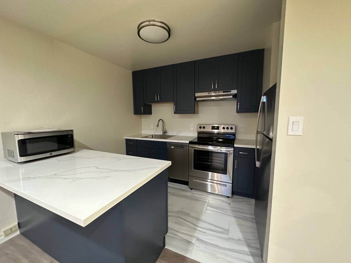 Apartment for rent at 655 Kansas St #404, San Francisco, CA 94107