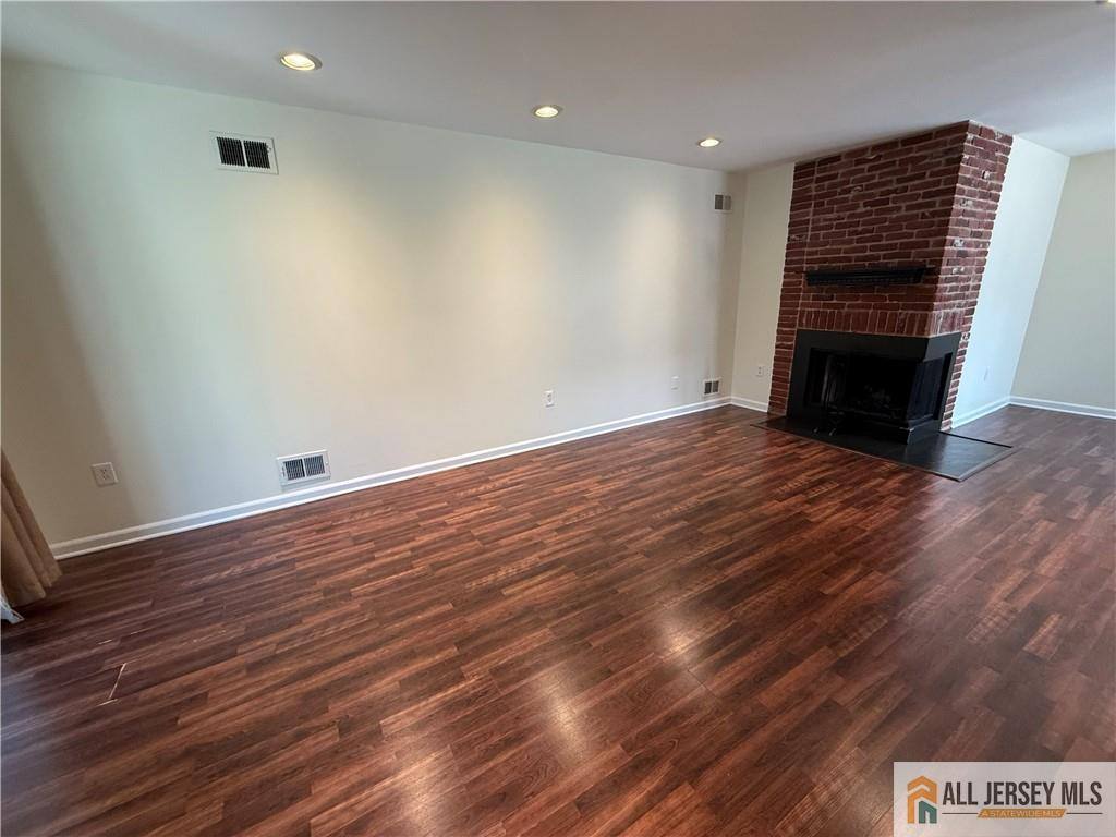 Townhouse for rent at 1009 Schmidt Lane, East Brunswick, NJ 08816