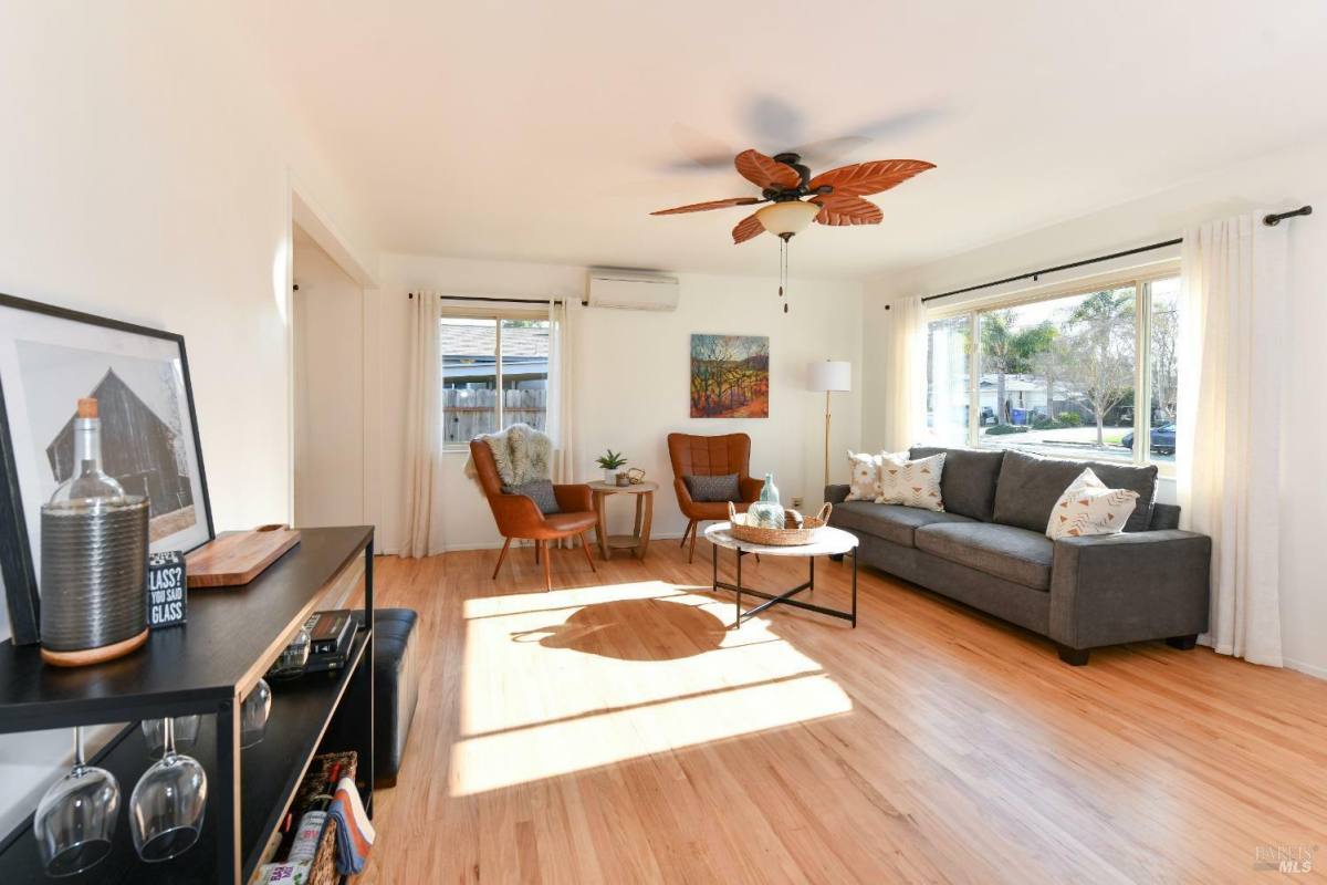 House for rent at 3756 Norfolk St, Napa, CA 94558