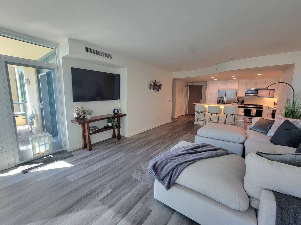 Apartment for rent at 555 Front St #903, San Diego, CA 92101